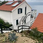 Сasa de vacaciones House Zecja *