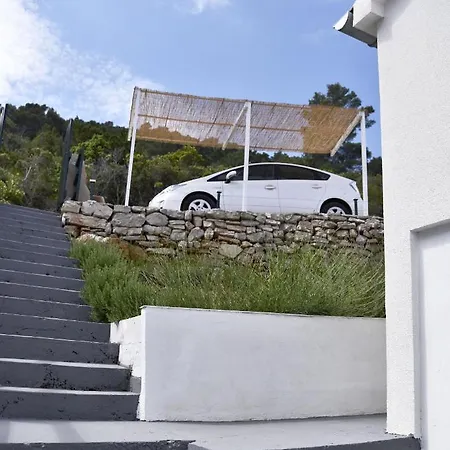 House Zecja *